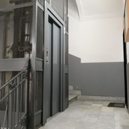 Appartamento City Center Neapel Exterior foto