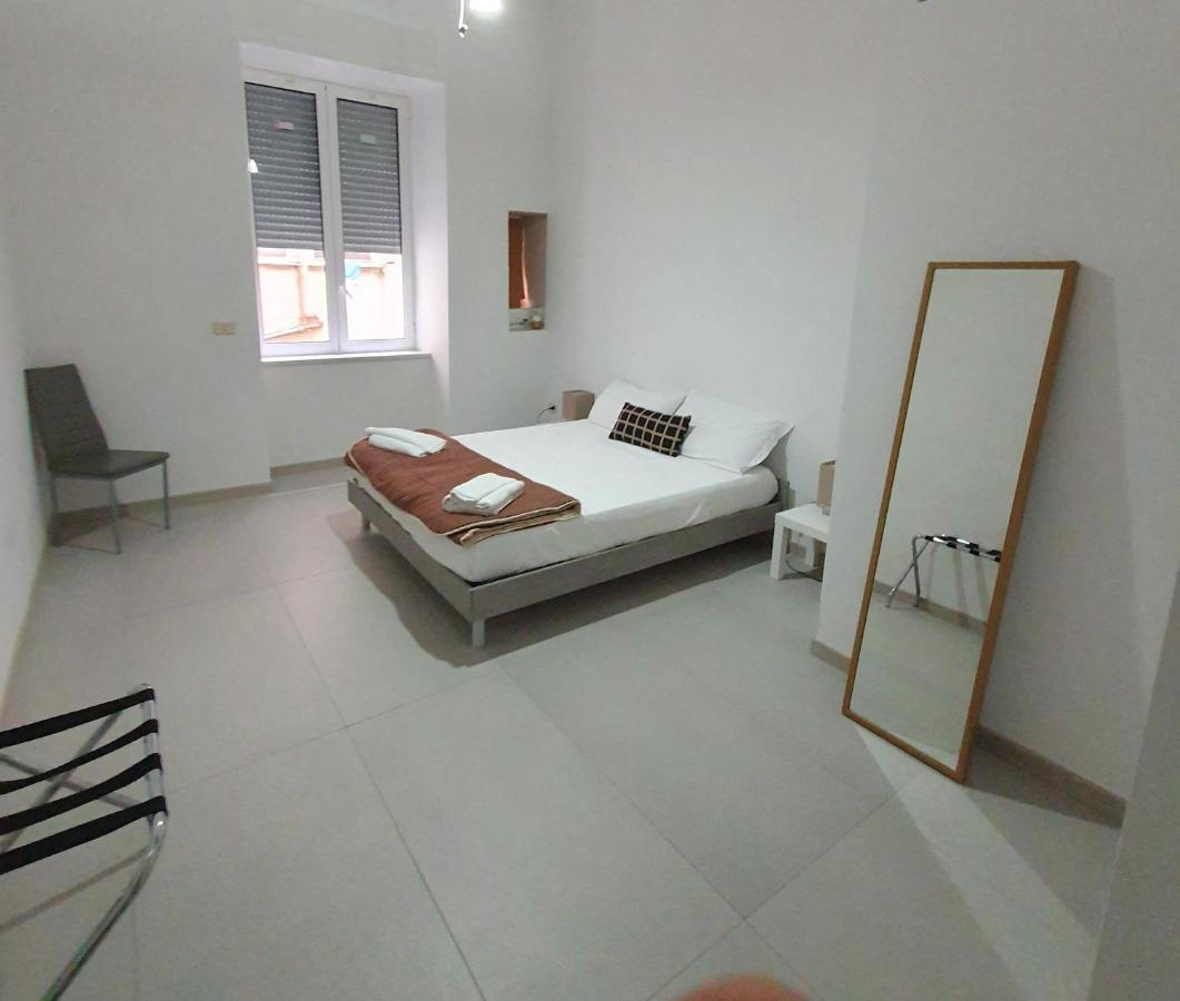 Appartamento City Center Neapel Exterior foto